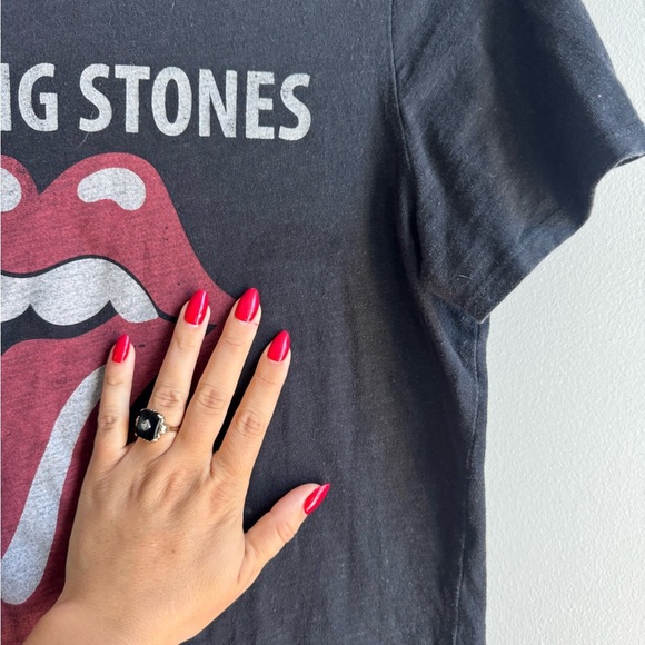 The Rolling Stones Black Tee with Red and White Design - Picture 2 of 4